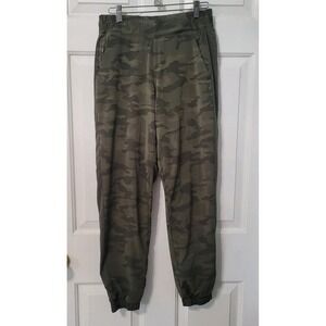 Athleta‎ Brooklyn Textured Lined Jogger Olive Camo Size 4 Athleisure Hiking